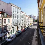 Comfortable And Bright - Lisbon