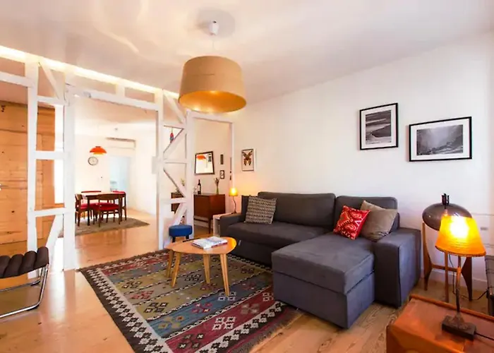 Comfortable And Bright - Lisbon