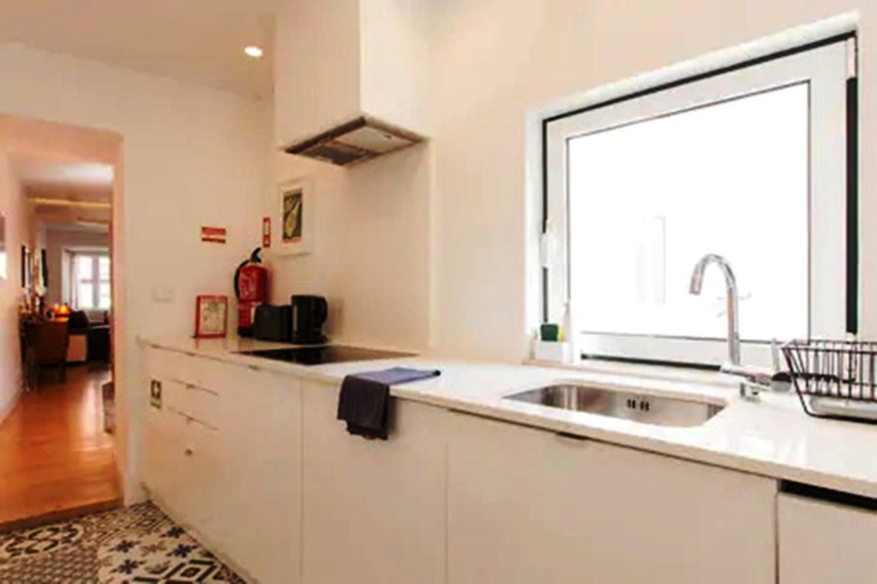 Apartment Comfortable And Bright - Lissabon